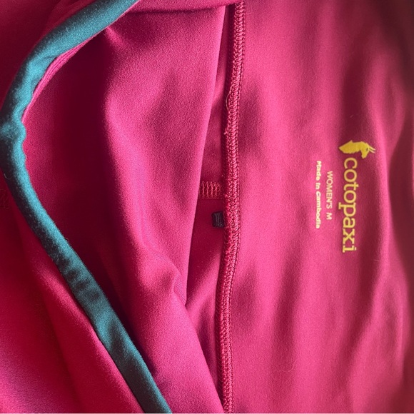 Cotopaxi Raspberry Leggings - Picture 2 of 4